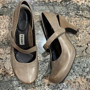 TSUBO Heels